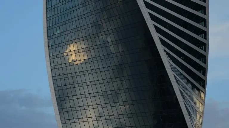 A Guide to Real Estate Investment Success-0