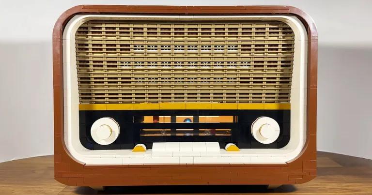  radio wireless tape player cassette player television television system-0