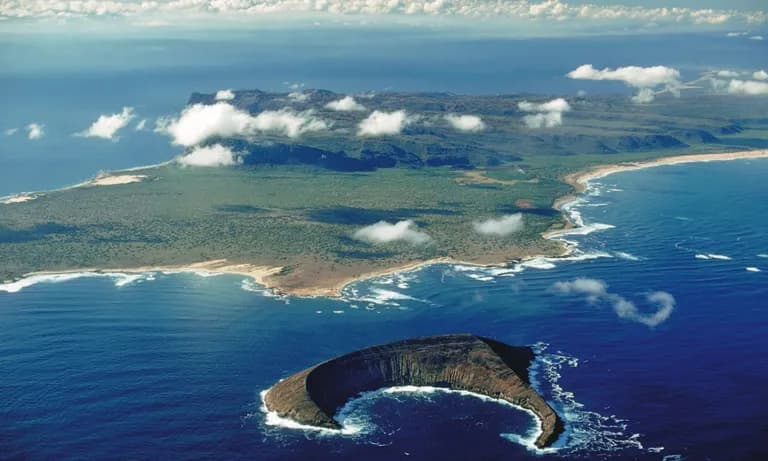  promontory headland head foreland seashore coast seacoast sea-coast volcano cliff drop drop-off-0