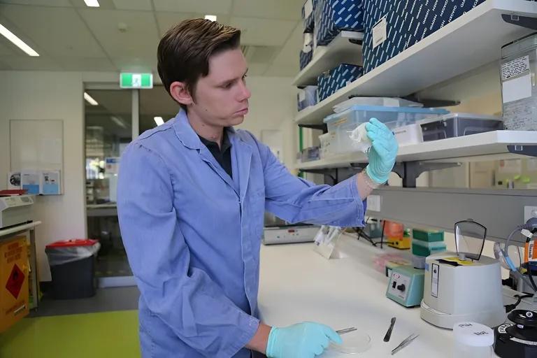  lab coat laboratory coat beaker Petri dish syringe-0