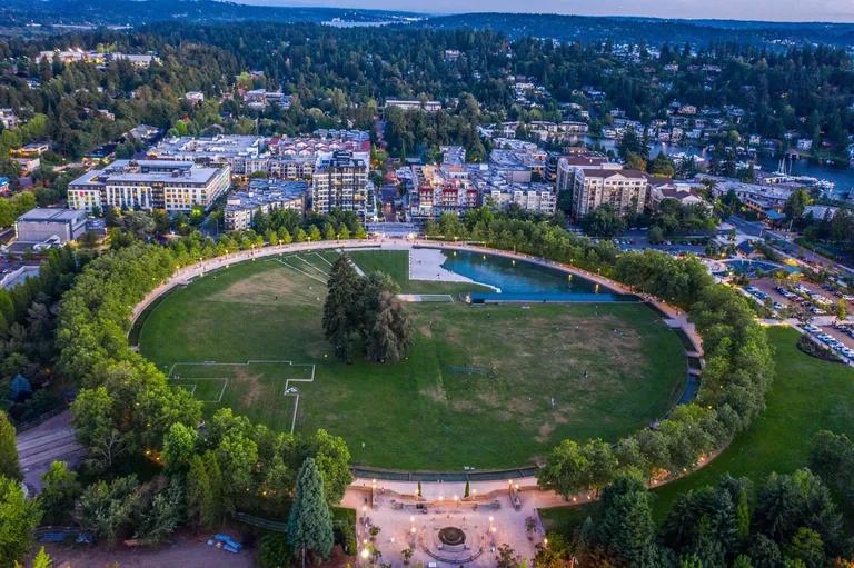  lakeside lakeshore sundial fountain maze labyrinth-0