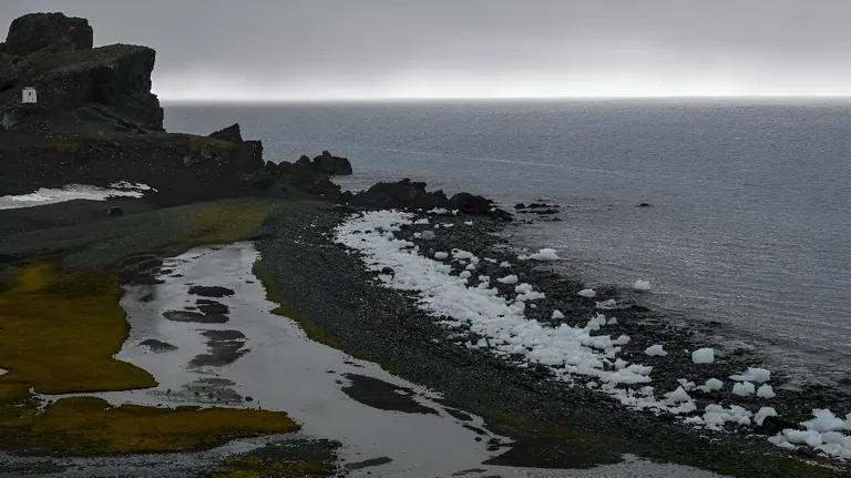  promontory headland head foreland cliff drop drop-off seashore coast seacoast sea-coast breakwater groin groyne mole bulwark seawall jetty-0