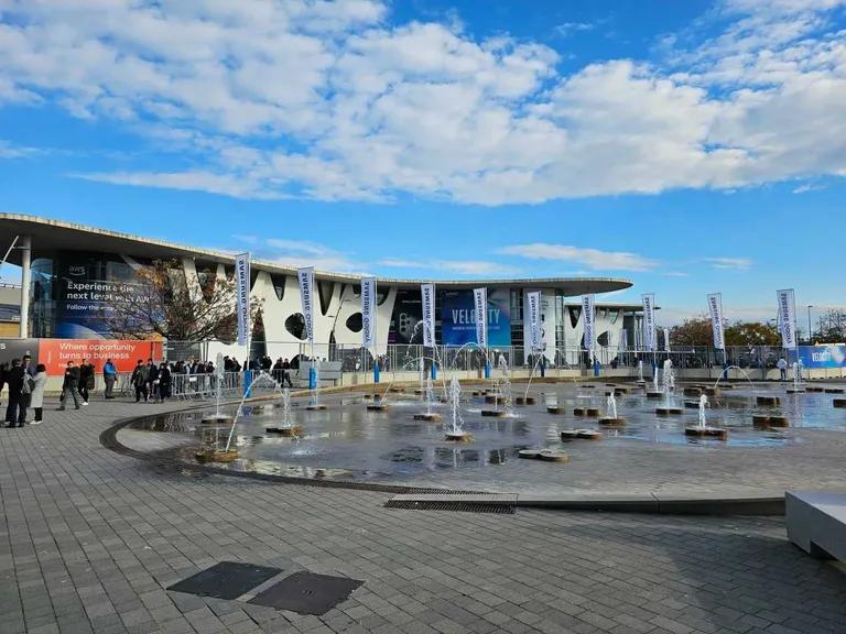  planetarium stage sundial fountain-0