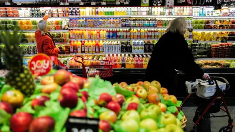  grocery store grocery food market market confectionery confectionary candy store shopping basket Granny Smith-0